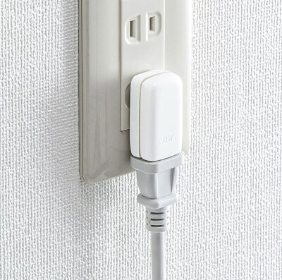 楽天市場 割引クーポン配布中 10 11 01 59まで スペースアダプタ たて型 2個入り コンセント 向き変える Tap B54 サンワサプライ イーサプライ 楽天市場店