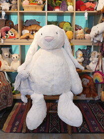 超特大【Really Really Big サイズ　108センチ】大きいぬいぐるみ Jellycat　Bashful Cream Bunny Really Really Big　BARRB1BC　ジェリーキャット 大きなうさぎ　ぬいぐるみ