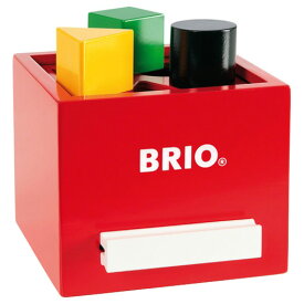 BRIO ブリオ 形合わせボックス（赤）〜BRIOの赤ちゃんの木のおもちゃシリーズ。クラシックなデザインの木製形合わせボックス（形はめ）です。