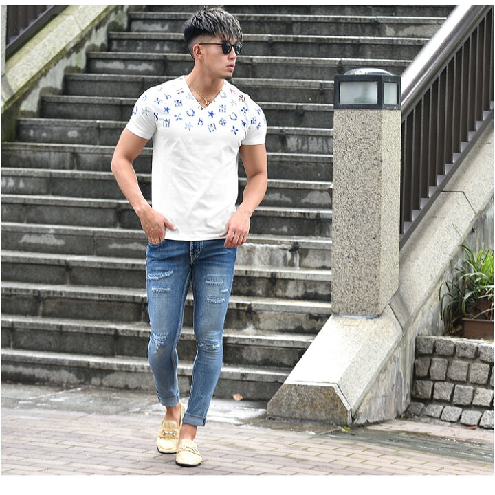 楽天市場 ブランド Tシャツ メンズ Vネック おしゃれ 半袖 カットソー 半袖tシャツ タイト 細め ロゴ 総柄 夏 夏服 夏物 ちょいワル マッチョ オラオラ系 ビター系 白 黒 ホワイト ブラック 大きいサイズ Ll Xl Xxl Somediff Smdf サムディフ Joker