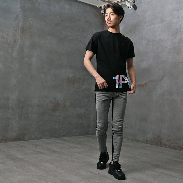 楽天市場 ウノピュウノウグァーレトレ Tシャツ メンズ 半袖tシャツ 半袖 ロゴtシャツ メンズ 大きいサイズ 白tシャツ 黒tシャツ Ll Xl ブランド 夏 夏服 夏物 ちょいワル オラオラ系 1piu1uguale3 Relax Joker