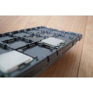 y No.1 LGA1151i21[\j z Intel Ce CPU Xeon LGA p ۊ P[X gC pbg Vi