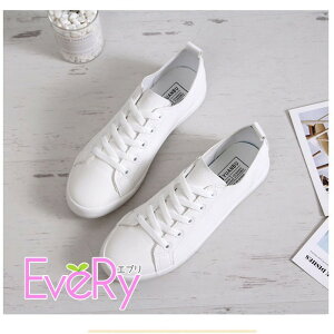 �X�j�[�J�[ ���[�J�b�g �t �H �_�炩�� ����X�j�[�J�[ �V���[�Y ���f�B�[�X �C ���r ���킢�� �J�W���A�� �����₷�� ���ɂ��� ���� ������ ������� �z���C�g �u���b�N np002c6c6wd