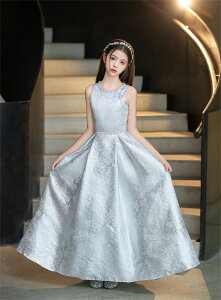 ピアノ発表会 ドレス 子供 女の子 発表会 ドレス 子ども ワンピース ノースリーブ 半袖 シルバー お祝い日 演奏会 音楽会 フォーマル 誕生日 撮影 パーティー ジュニア キッズ ロングドレス