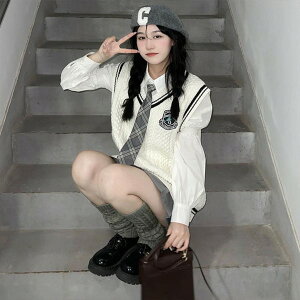 入学式 卒業式 制服 女の子 jk 4点セット 小学生 中学生 高校生 ジュニア 中学 受験 女児 大きいサイズ ゆったりサイズ 卒服 セーター 入園祝い 誕生日 プレゼント ギフト 卒園式 七五三 中高