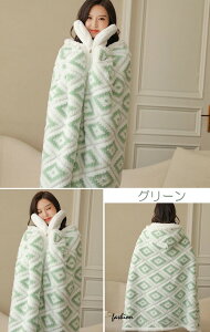 ブランケット マント 着る毛布 モコモコ ふわふわ ボア 大判 おしゃれ ひざ掛け マント ポンチョ 着る毛布 かわいい 大きいサイズ ルームウェア もこもこ フード付き あったか 暖かい 大きめ