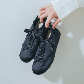 【公式】【SALE／60%OFF】イーボル EVOL 軽量・柔らかい サテンレースアップリボンスニーカー ブラック 25ss 新作 靴 レディース スニーカー 軽い 軽量 サテン ソフト リボン レースアップ レディ 韓国ファッション バレエコア 大きいサイズ LL