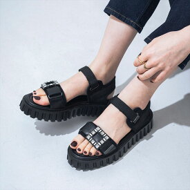【公式】【SALE／60%OFF】イーボル EVOL クッション入り・柔らかい ビジューバックルベルトサンダル ブラック 25ss 新作 靴 レディース サンダル 厚底 ビジュー キラキラ ストーン ベルクロ 調節可能 シンプル 大きいサイズ LL