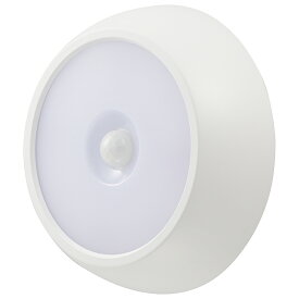 屋内照明 ナイトライト センサー（人感） 【屋外でも使える】LEDセンサーライト（防水性能IPX4（防まつ形）/明暗・人感センサー式/単2形×4本使用/昼白色/ホワイト）_06-4108_NIT-BLA6JM-2_OHM（オーム電機）