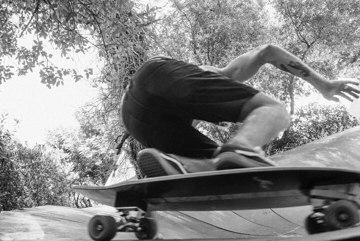 楽天市場 Yow Surf Skate ヤウ サーフスケート C Howk 33 スケートボード コンプリート スケボー Shaper Series Chris Tenson クリステンソン ｅｘｔｒｅｍｅ 楽天市場店
