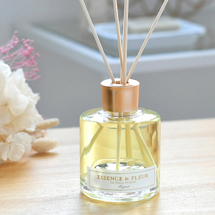 楽天市場 Lvf Reed Diffuser 180 リードディフューザー ルームフレグランス アロマディフューザー ボトル スティック インテリア ル ヴォワル フローラル Le Voile Floral Lvf リードディフューザー 180ml おしゃれ アロマ ギフト アートラボ 庭と雑貨のある家 Eze