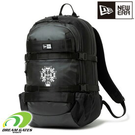 NEWERA【SKATEBOARD URBAN PACK：DOG TOWN BLACK】約33L　ニューエラ　バックパック　スケートボード アーバンパック DOG TOWN ドッグタウン コラボモデル　クロスロゴ ブラック ブラックTPU　スケートボードが装着可能なギミック　耐水性、耐久性に優れるTPU素材を使用