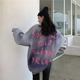 ロイヤリティフリーダボダボ トレーナー レディース 人気のファッション画像