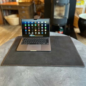 【ふるさと納税】167-3 本革レザーデスクマット(ブラック・レッドステッチ)