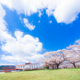 【ふるさと納税】平日ゴルフプレー+グリーンピア三陸みやこ「ペア宿泊券(1泊2食付き)」【1628142】