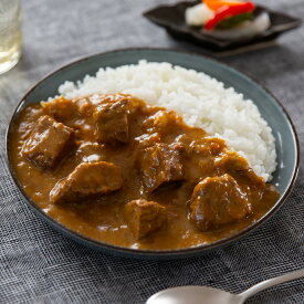 【ふるさと納税】飯舘産黒毛和牛カレー 選べる数量 3食 / 5食 / 10食【 ふるさと納税 人気 おすすめ ランキング 角煮 和牛 黒毛和牛 おかず 丼 角煮丼 レトルト 保存 常備菜 福島 飯舘村 】