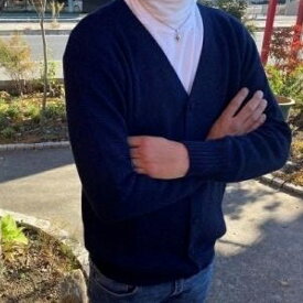 【ふるさと納税】【アルパカ専門店　T'IKA】メンズカーディガンVネック　黒・紺混色糸　(アルパカ100％) 【アパレル 洋服 おしゃれ 羽織 プレゼント 毛糸 大きめ サイズ 水戸市 ブラック ネイビー】(AL-4)