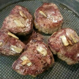 【ふるさと納税】 ダチョウ 上フィレ肉 ステーキ用 500g ダチョウ肉 赤身肉 ヘルシー 低脂肪 低カロリー 高たんぱく質 鉄分 豊富 真空パック 上質 抗生物質不使用 成長ホルモン不使用 国産 ダイエット 健康志向 グルメ ギフト 産地直送 (C05-006)