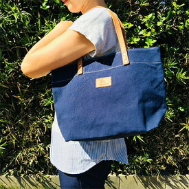 【ふるさと納税】 日本製 トート 小サイズ ネイビー （パラフィン帆布） 牛革 トート 小型 手持ち カバン 鞄 本革 天然皮革製品 カラー カジュアル プライベート オリジナル ブランド ギフト プレゼント ぬいざえもん 千葉県 旭市