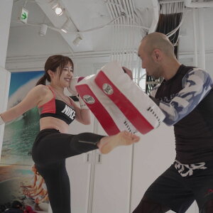 yӂ邳Ɣ[ŁzLbN{NVOp[\ig[jOveCX[W[t[HALEO DAIKANYAMA / CrossFit DAIKANYAMA]