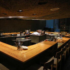 【ふるさと納税】【falo ファロ】≪ディナー≫おまかせコース 利用券 食事券 招待券 優待券 飲食券 チケット お食事券 ギフト プレゼント デート 観光 ビジネス 出張 ランチ ディナー お出かけ 記念日 お祝い 東京都 渋谷区 都内 送料無料