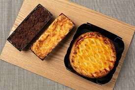 【ふるさと納税】神戸屋　ごろごろアップルパイ&こだわり3層のケーキ（ショコラ・チ－ズ）