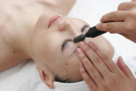 【ふるさと納税】【女性限定小顔フェイシャルエステ】インディバ小顔トリートメント　70分 【 エステ 神奈川県 小田原市 】