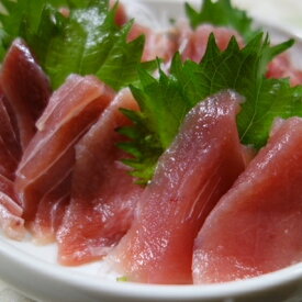 【ふるさと納税】 三崎港厳選 メバチまぐろ 上赤身 切り落とし 260g × 3パック マグロ 鮪 切落し 赤身 刺身 魚 魚介 冷凍 おいしい カット済 丸幸水産 三崎港魚問屋さんき 神奈川県 三浦市 おすすめ ランキング プレゼント ギフト