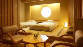 【ふるさと納税】HATAGO井仙 宿泊券 飲食券 越後湯沢駅降りてすぐの温泉宿 50,000円分