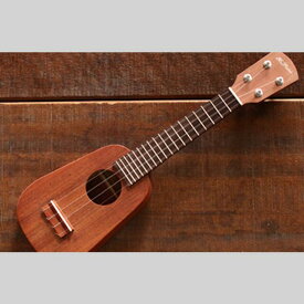 【ふるさと納税】ヤイリギター　COMOLELE（ミニソプラノウクレレ）