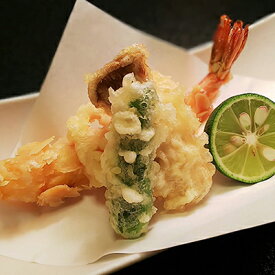 【ふるさと納税】季節を味わう会席「ふるさと桜コース」2名様食事券 お食事券 チケット 日本料理店 旬の素材 地元食材 季節の創作和会席 先付 造り 煮物 強肴 焼物 揚物 酢物 御飯 汁物 デザート