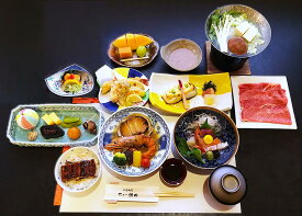 【ふるさと納税】季節を味わう会席「ふるさと華コース」2名様食事券 お食事券 チケット 日本料理店 旬の素材 地元食材 創作和会席 前菜 造り 煮物 牛肉料理 焼物 揚物 酢物 御飯 汁物 デザート