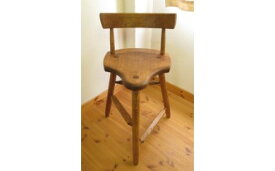 【ふるさと納税】 ギタリストのための椅子(ギター演奏用椅子) L-1/B-9