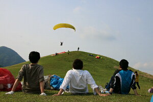 yӂ邳Ɣ[ŁzpOC_[ ̌R[X Mt.FUJI PARAGLIDING ( ATMpOC_[XN[)@ xmR ANeBreB ̌ `Pbg s tCg  É 
