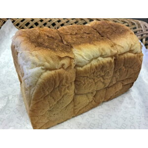 【ふるさと納税】笑えるほど美味しい期間限定食パンとぶどうパンセット 加工食品・食パン・パン・ぶどうパン お届け:2025年11月1日〜2026年4月30日まで