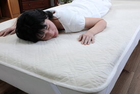 【ふるさと納税】G0450【自然派志向の方にオススメ！】オーガニック い草染め 敷パッド シングル 天然素材 オールシーズン お昼寝 三河木綿 草木染め いぐさ 綿 コットン ガーゼ 綿わた 日本製 シーツ シーズン 春物 夏物 蒸れない 接触 冷感 さわやか 高級 3重 洗える 吸水