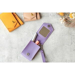 【ふるさと納税】【カラー選択可】毎日の“ときめき”を仕込めるリップケース リップクリームホルダー キーホルダーストラップ【ミラー付き・3本入る】 | 雑貨 小物 ファッション 人気