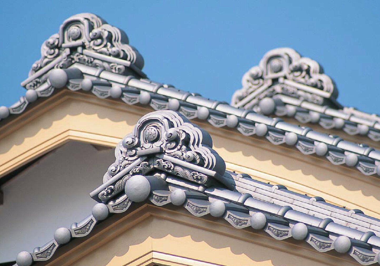 楽天市場 | 愛知県高浜市 - 三州瓦・鬼瓦・鬼師の技 特集｜手仕事の逸品​