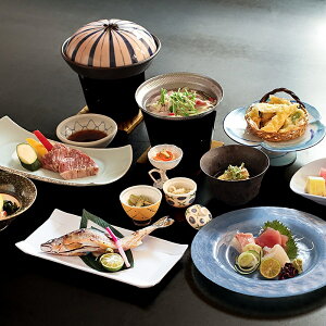【ふるさと納税】 入鹿温泉ホテル瀞流荘ペア宿泊券 一泊二食付きB
