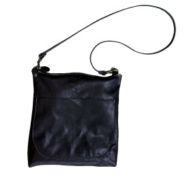 【ふるさと納税】革・サコッシュ（ファスナー付き）