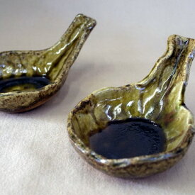 【ふるさと納税】信楽焼 レンゲ形小鉢二個組 | 甲賀市 伝統工芸 信楽焼 小鉢セット 和食器 陶器 人気 おすすめ 小鉢 食器 うつわ 和風 陶芸 手仕事 日本製 お取り寄せ 通販 送料無料 ふるさと納税