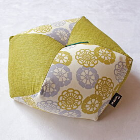 【ふるさと納税】【 洛中高岡屋 】ラクにくつろげる おじゃみ座布団（木綿・萌黄フローラル） | 京都 座布団 クッション かわいい ギフト お祝い 内祝い 老舗 洛中高岡屋 京都府 京都市