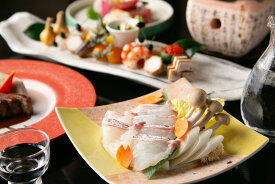 【ふるさと納税】【左近太郎 本店】ペアお食事券 ＜個室席確約＞　　京都府 京都市 京都 創作料理 料理 旅行 観光 逸品 グルメ お土産 おいしい ご当地 ギフト お祝い デート 記念日