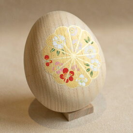 【ふるさと納税】【箱藤商店】桐製たまご箱（菊文様）〈京都日本画絵師絵付け〉 | 京都市 京都 京 たまご箱 日本画 箱藤商店 老舗 桐製 箱 菊文様 アクセサリー入れ へその緒入れ 伝統技術 お土産 ご当地 ギフト お祝い 内祝い