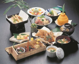 【ふるさと納税】京・筍会席 お食事券（お一人様・ワンドリンク付）＜丹波四季菜料理 宮本屋＞