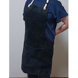 【ふるさと納税】BBQ用牛革ベロア(スエード)エプロン・クロ【1657340】