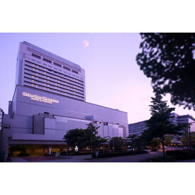 【ふるさと納税】【神戸ベイシェラトンホテル＆タワーズ】平休日1泊朝食付 ペア宿泊券《シェラトンフロア　デラックスツイン》