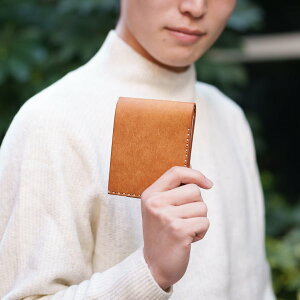 【ふるさと納税】豊岡財布 Haaki Leather 二つ折財布 HLW301 コニャック(HLW301) / 二つ折財布 サイフ さいふ おしゃれ 皮 革 牛皮 牛革