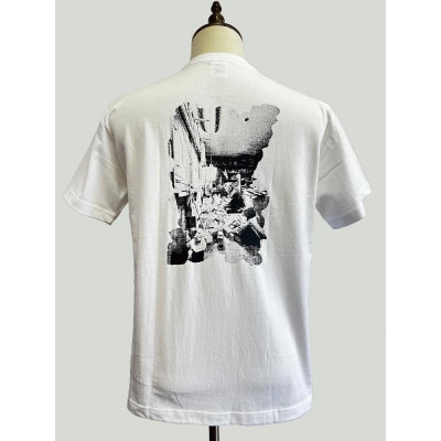 迫 風歌「木を彫る人」  T-shirt(バックプリント)・ユニセックス  サイズS