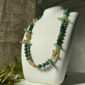 【ふるさと納税】ピンク珊瑚と天然石の個性派ネックレス〜ボタニカルな装い〜 全長約57cm / 一点もの アクセサリー ジュエリー ペンダント レディース 3月誕生石 花 リーフ SV 【有限会社米沢サンゴ店】[ATCX063]